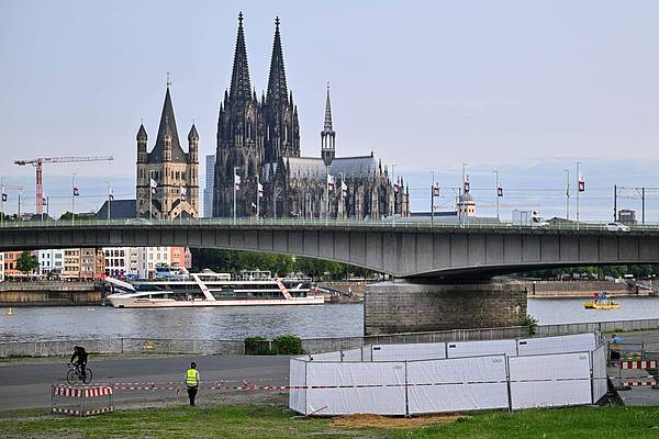 Köln | Köln: Größte Evakuierung seit 1945 hat begonnen