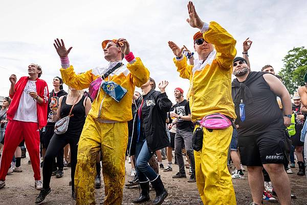 Nürnberg | Rock im Park geht mit Regen weiter