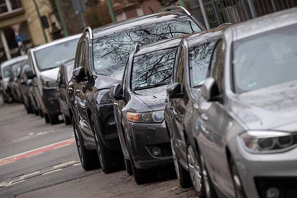 Berlin | Studie: Immer mehr hohe Motorhauben - Gefahr für Kinder