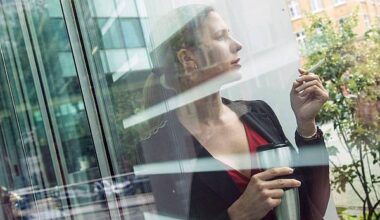 Wiesbaden | Muss man für die Raucherpause im Job ausstempeln?