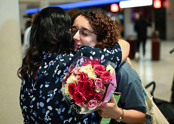Frankfurt/Amman | Israel-Rückkehrer in Deutschland gelandet