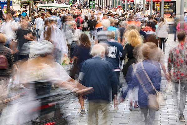 Wiesbaden | 83,6 Millionen Menschen lebten Ende 2024 in Deutschland