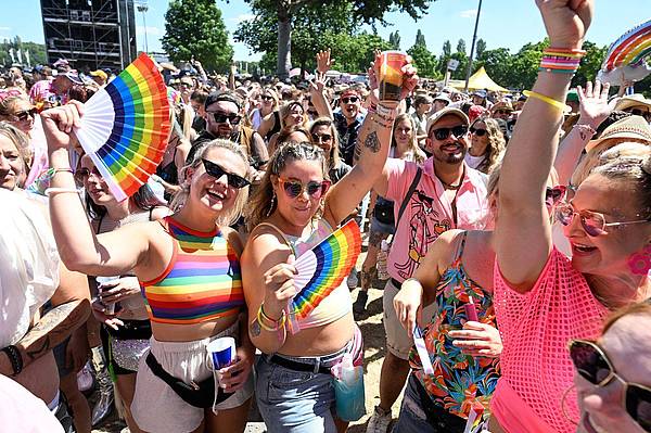 Köln | «Rainbow Festival»: Mit Regenbögen und Musik gegen Hetze