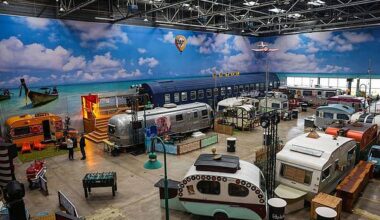 Bonn | «Schon sehr lustig» - Indoor-Camping im Hochsommer