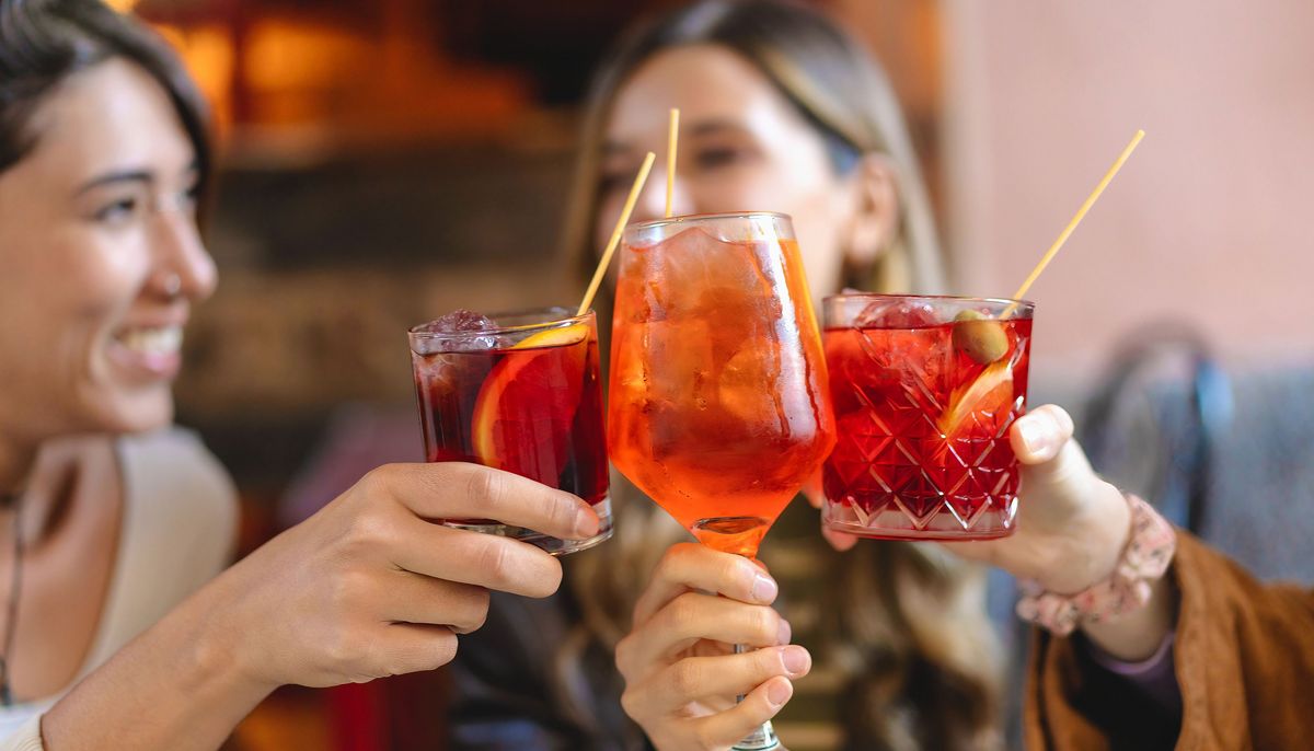 Alkohol schädigt das Gehirn von Frauen schneller