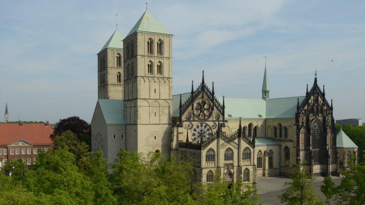 und-Leben.de - Zwei Priesterweihen in Münster am Pfingstsonntag im Dom