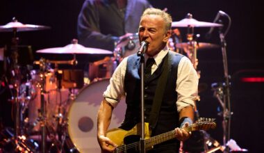 Drei Verletzte in Gelsenkirchen: Metallteil fällt bei Bruce Springsteen Konzert ins Publikum