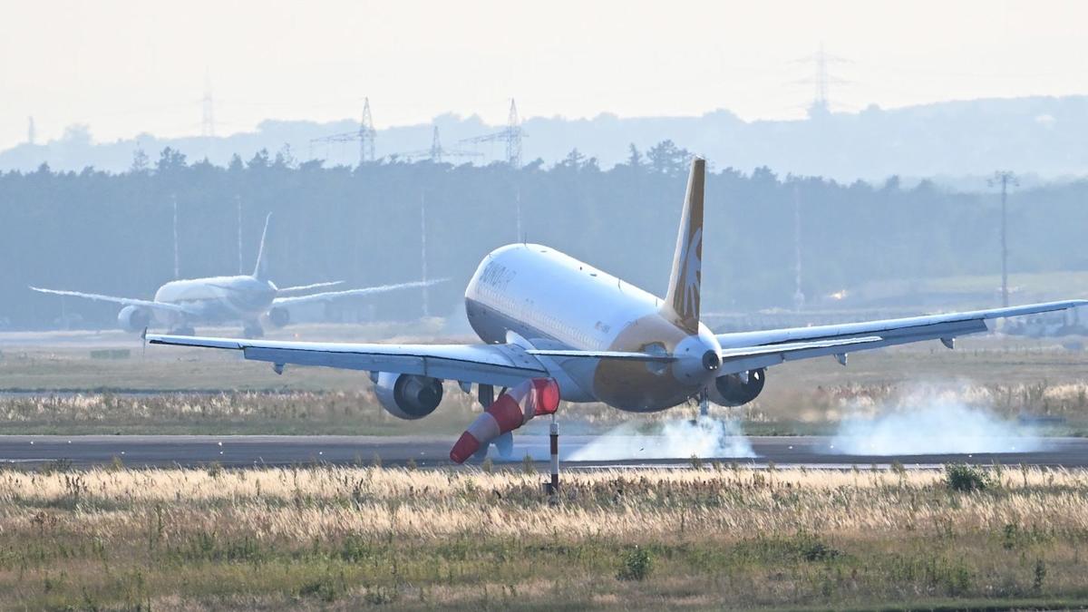 Sonderflug aus Jordanien in Frankfurt gelandet