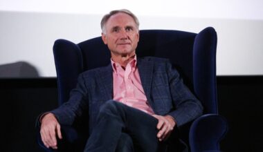 Harbour Front 2025: Dan Brown und Caroline Wahl kommen nach Hamburg | NDR.de