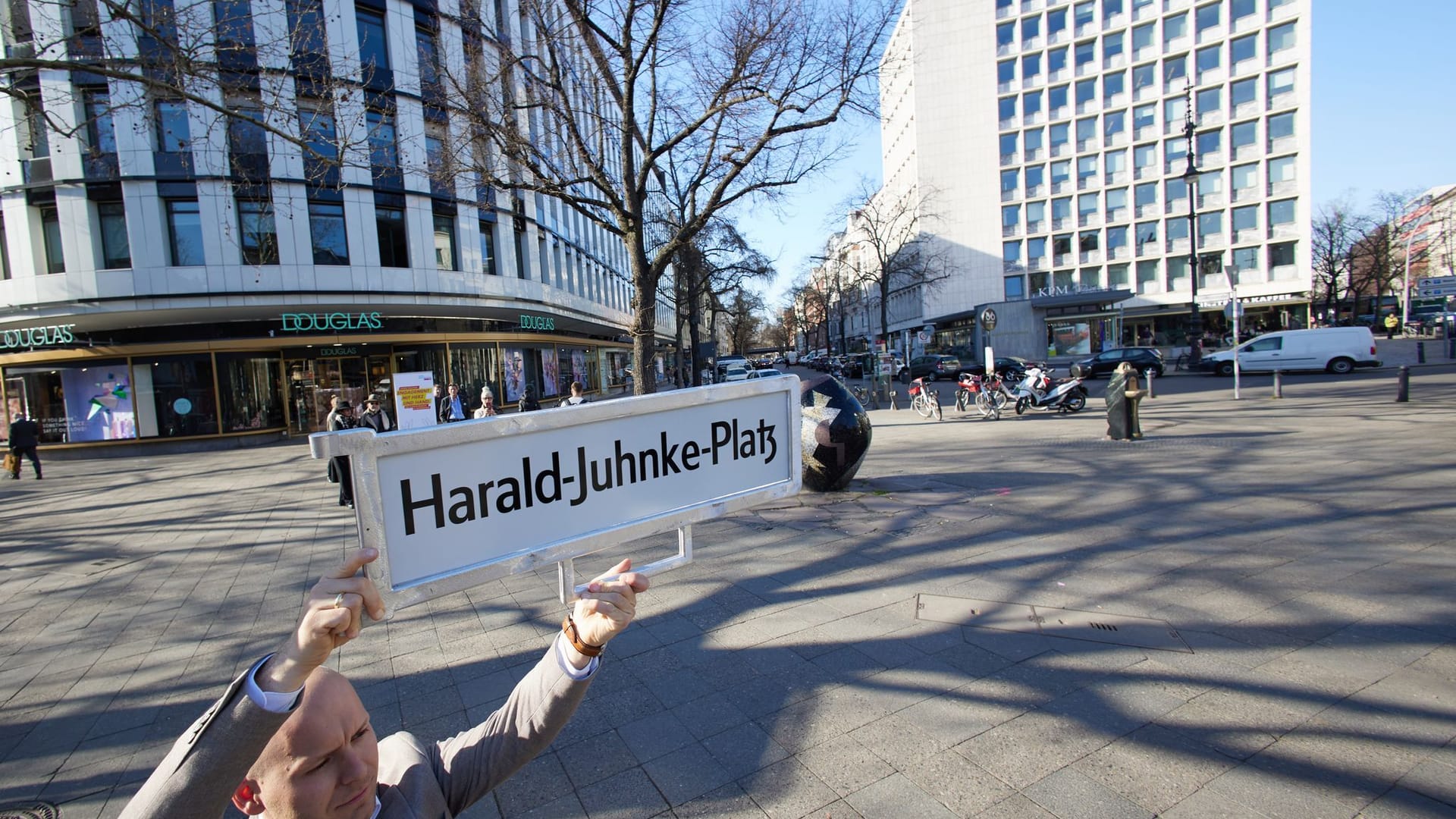 Bekommt Berlin einen Harald-Juhnke-Platz?