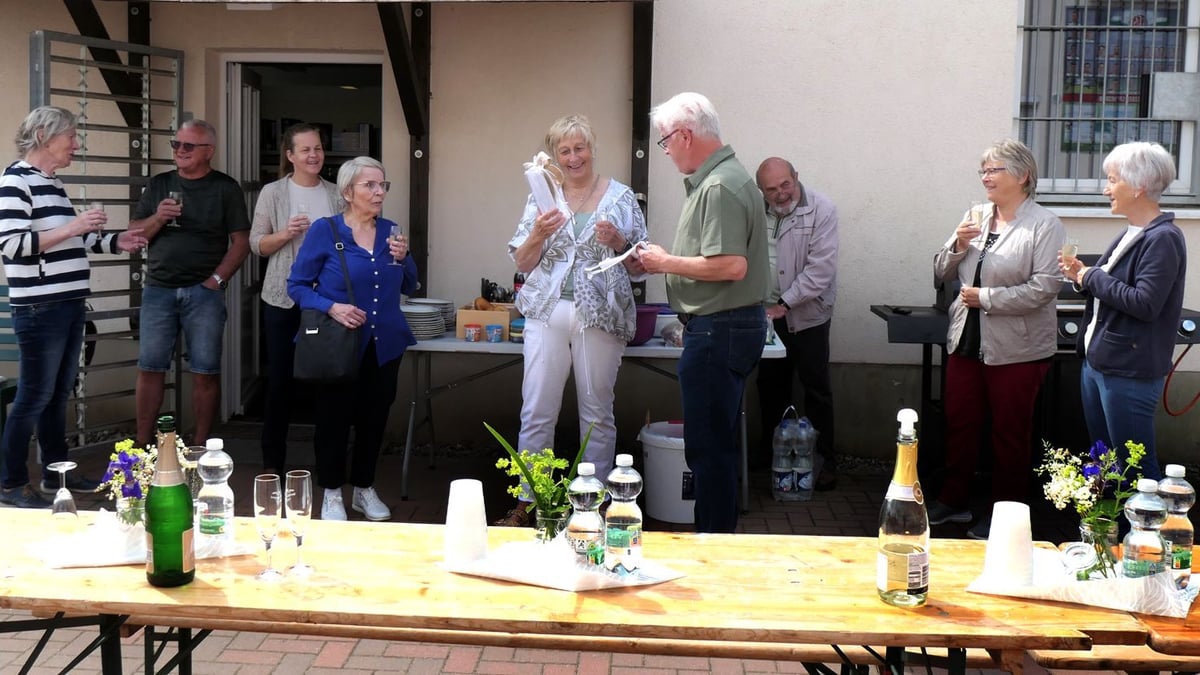 Neues Zuhause für alte Bücher: Stralendorf rettet Bibliothek