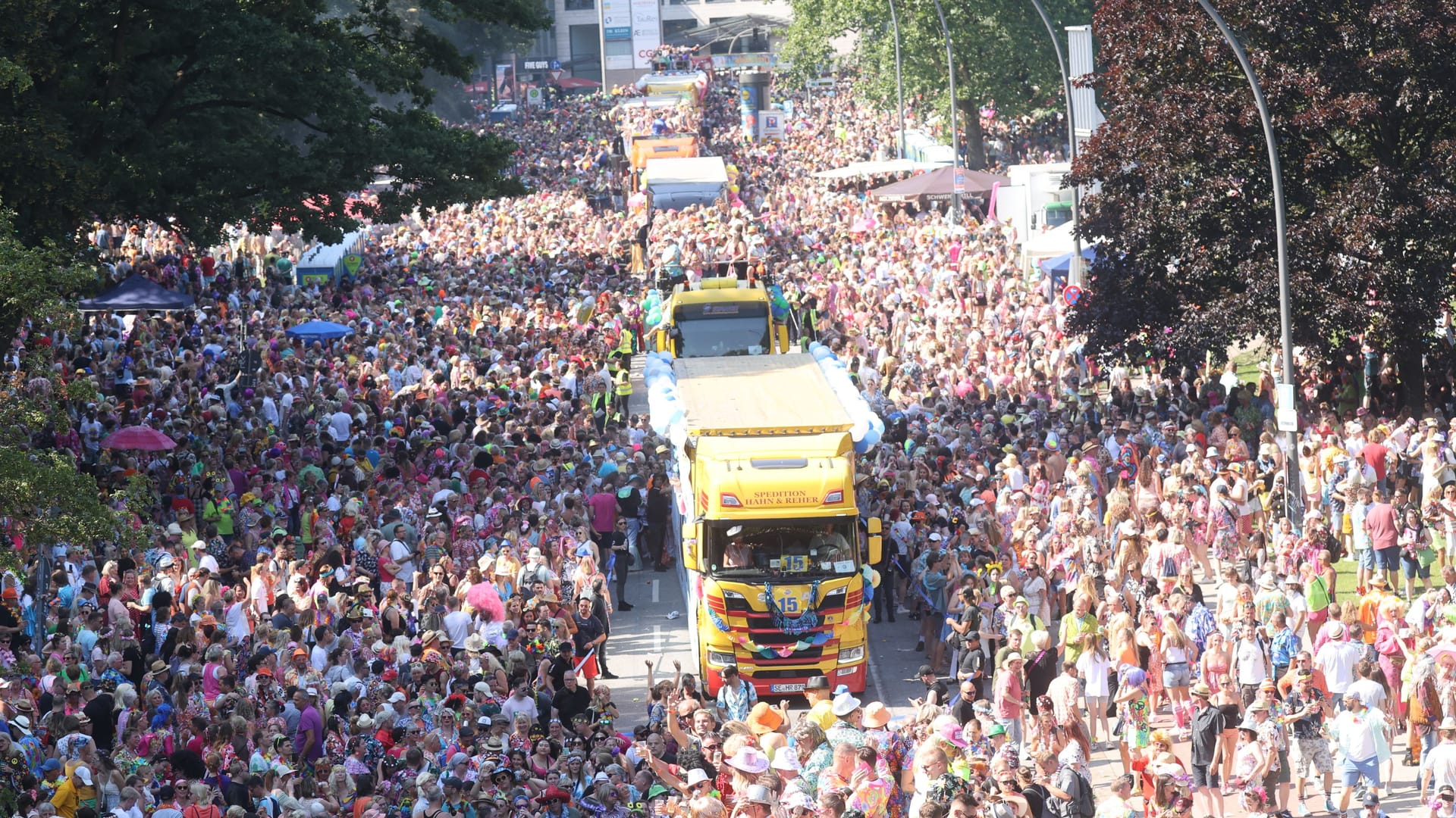 Es wird voll und laut