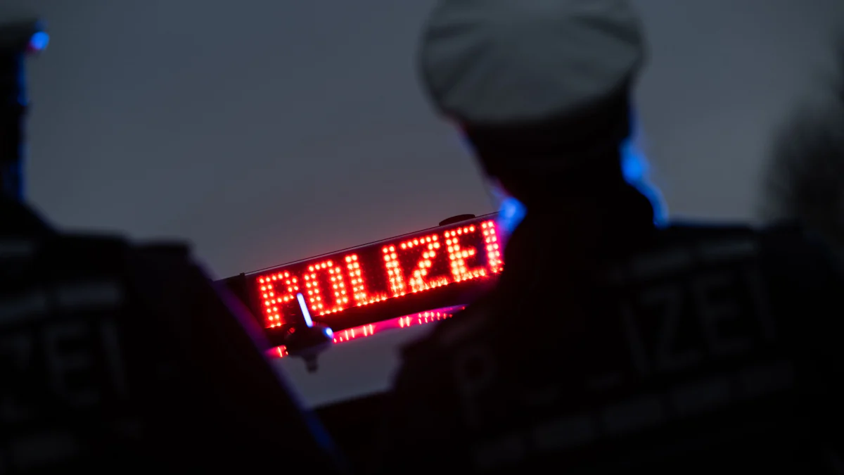 Nürnberg: 13-Jähriger greift 14-Jährigen mit Messer an - Bayern