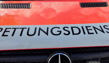 E-Scooter Fahrer fährt 88-Jährige in Köln Neubrück um