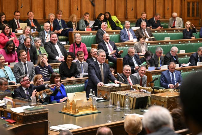 Premierminister Keir Starmer verlor mit seinen sozialpolitischen Reformplänen den Rückhalt eines Teils seiner Labour-Fraktion.