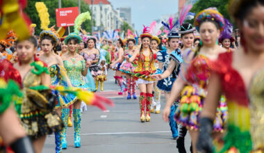 Riesen-Party in Berlin: Hunderttausende feiern Karneval der Kulturen | News
