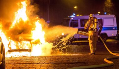 Mutmaßlicher Brandstifter flieht auf Fahrrad – Polizei stellt ihn