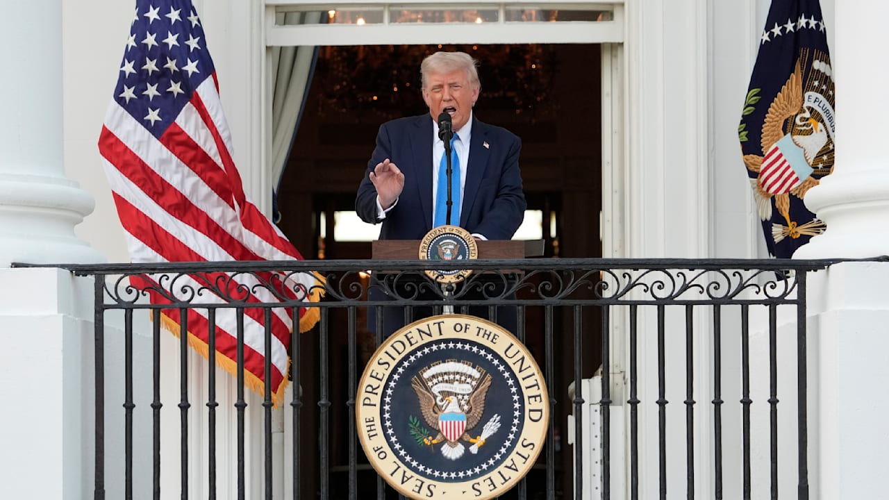Trump verbietet Bürgern aus 12 Ländern Einreise in die USA | Politik