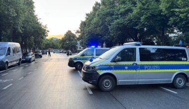 Theresienwiese München: Polizei erschießt Frau mit Messer | Regional