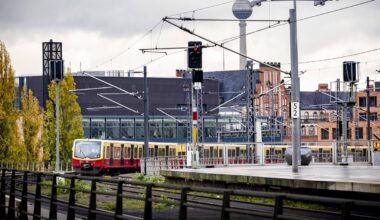 Berliner S-Bahn-Verkehr komplett eingestellt – viele Straßen wegen Unfällen gesperrt
