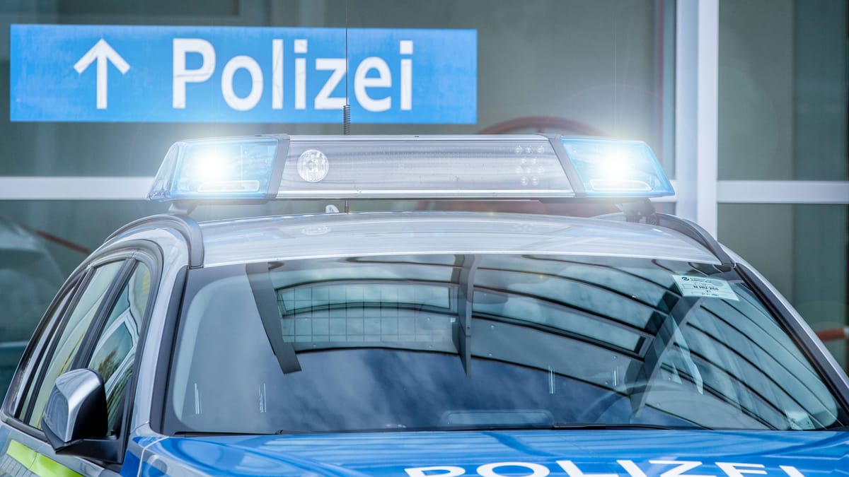 Betrunkener will Polizistin nach Streit beißen