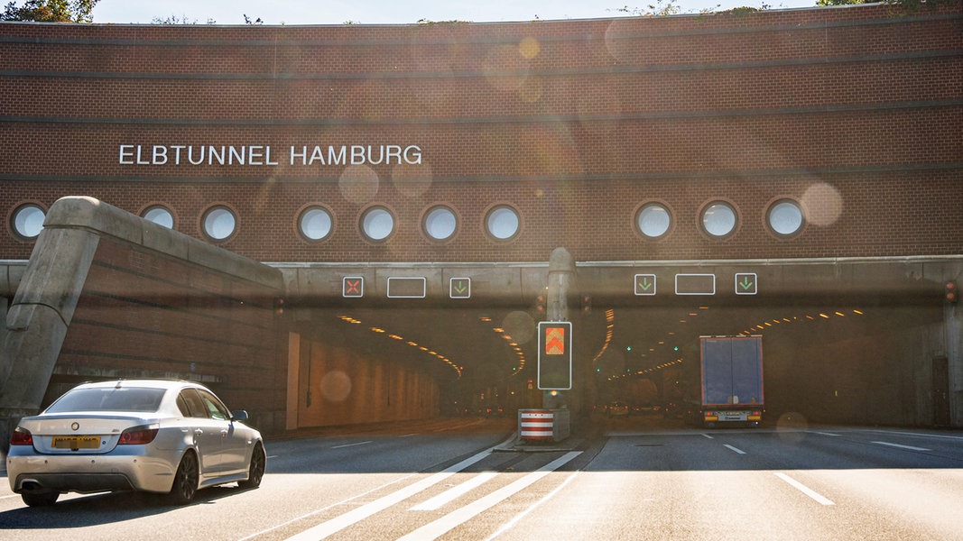 A7 und Elbtunnel in Hamburg nach Sperrung wieder frei | NDR.de - Nachrichten
