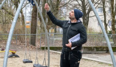 Trends, Tricks und Gefahren: Unterwegs mit einem Spielplatz-Kontrolleur - München
