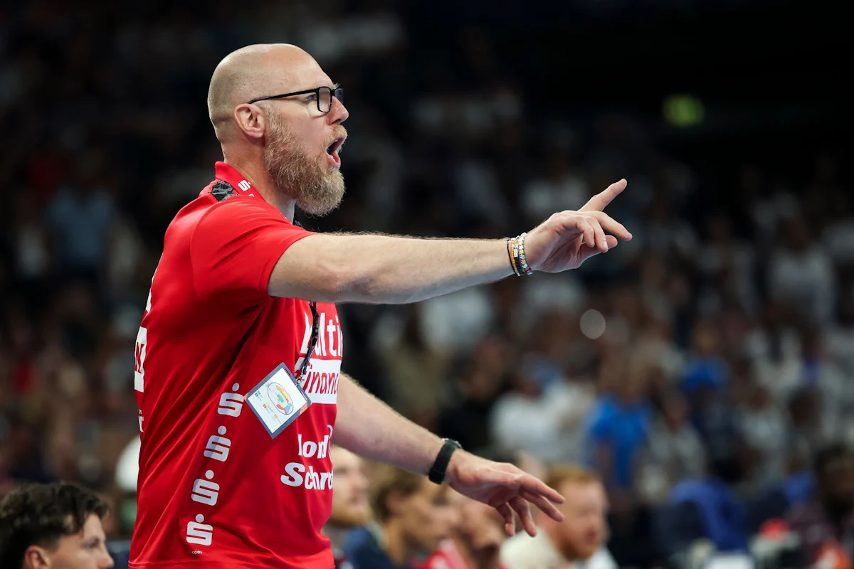 Bundesliga - Flensburgs Handballer feiern Heimsieg gegen Hannover - Sport
