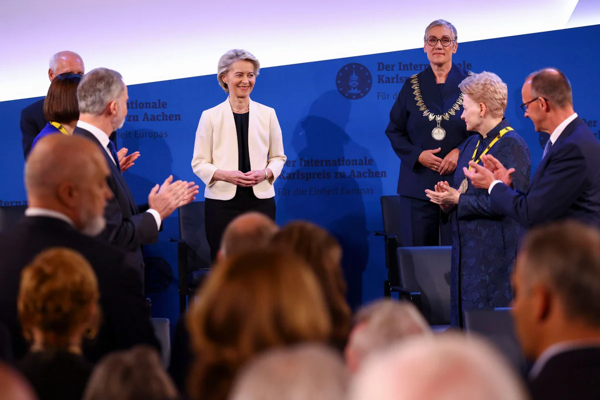 Auszeichnungen - Politikmagazin ehrt von der Leyen als Politikerin des Jahres - Panorama