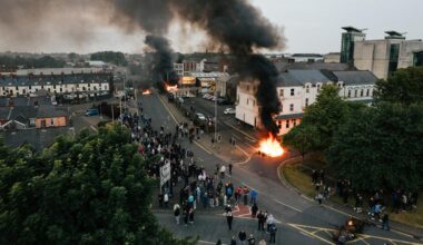 Nordirland: Rassistischer Mob randaliert zwei Nächte lang
