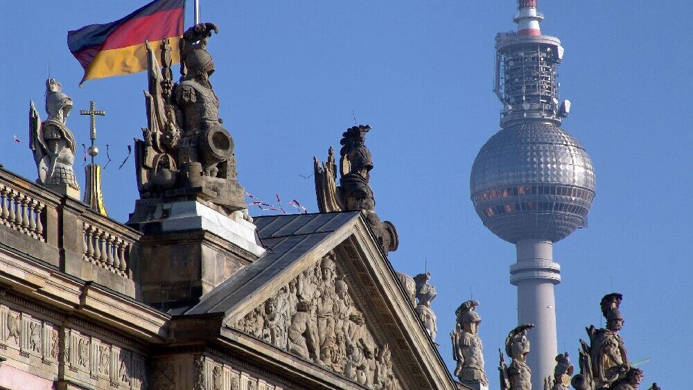 ROUNDUP: Erfolg für Volksbegehren 'Berlin autofrei' - 25.06.25 - News