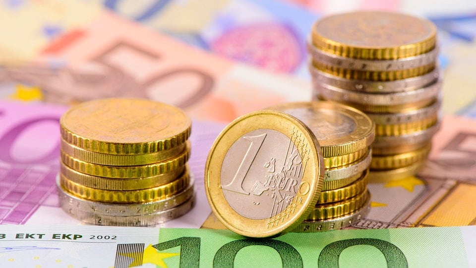 Rente, P-Konto, Geld von der Pflegekasse – Das ändert sich im Juli
