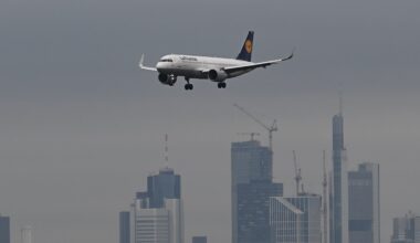 Frankfurt am Main: Lufthansa-Flieger muss wegen Bombendrohung umkehren