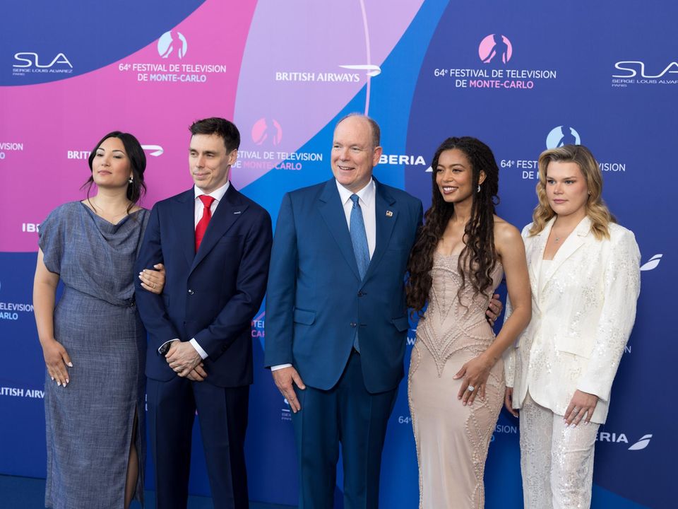 Marie und Louis Ducruet, Fürst Albert, Jaz Sinclair und Camille Gottlieb am 13. Juni 2025.