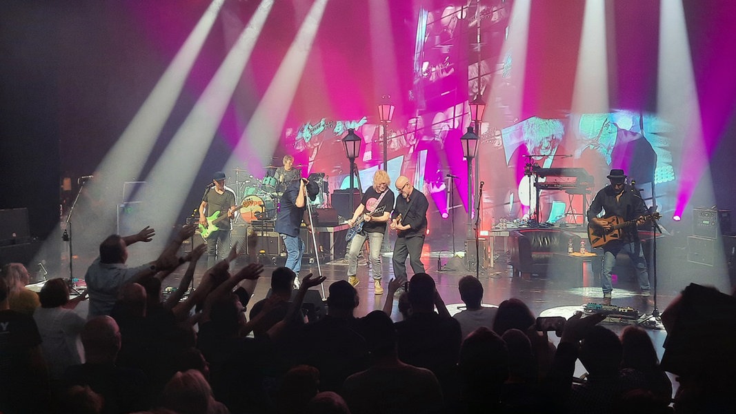 "Fury in the Schauspielhouse": Konzert für guten Zweck in Hannover | NDR.de - Kultur - Musik