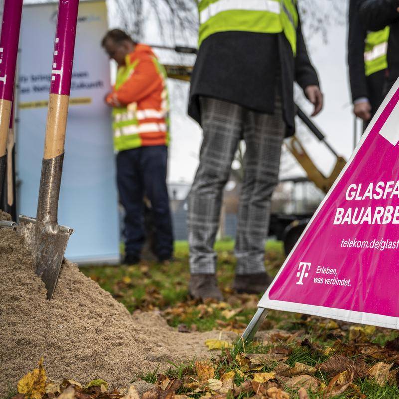 Glasfaserausbau für 11.000 Haushalte in Moers gestartet