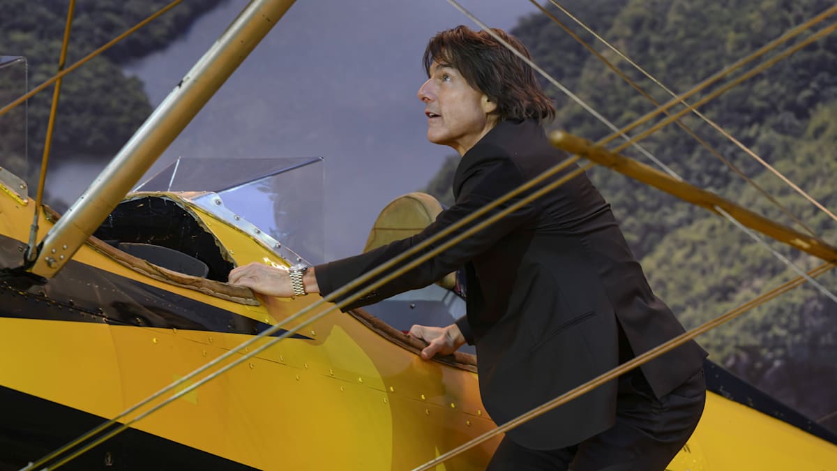 „Mission Impossible“: Sprung mit brennendem Fallschirm – Tom Cruise stellt Weltrekord auf