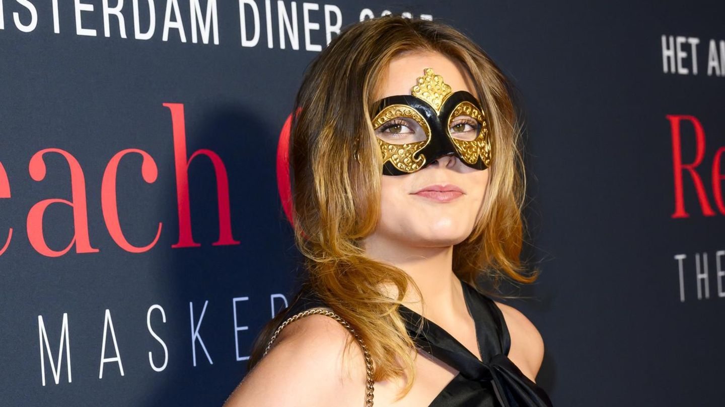 Mystisch mit venezianischer Maske: Hätten Sie diese Royal auf dem roten Teppich erkannt?