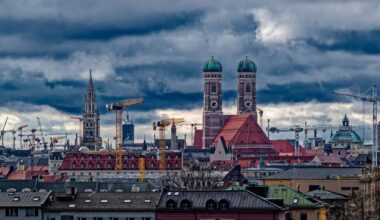 Wolken und Regen am Montag