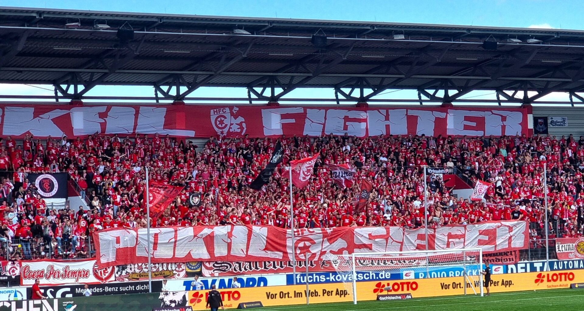 DFB-Pokal: Augsburg kommt nach Halle