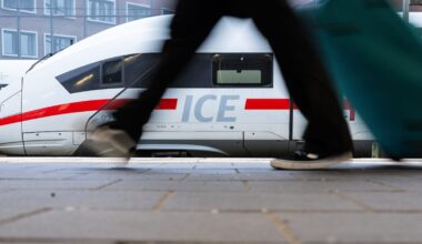Reisende müssen umsteigen: Zugpersonal hält ICE für zu verdreckt – Weiterfahrt nach Hamburg „unzumutbar“