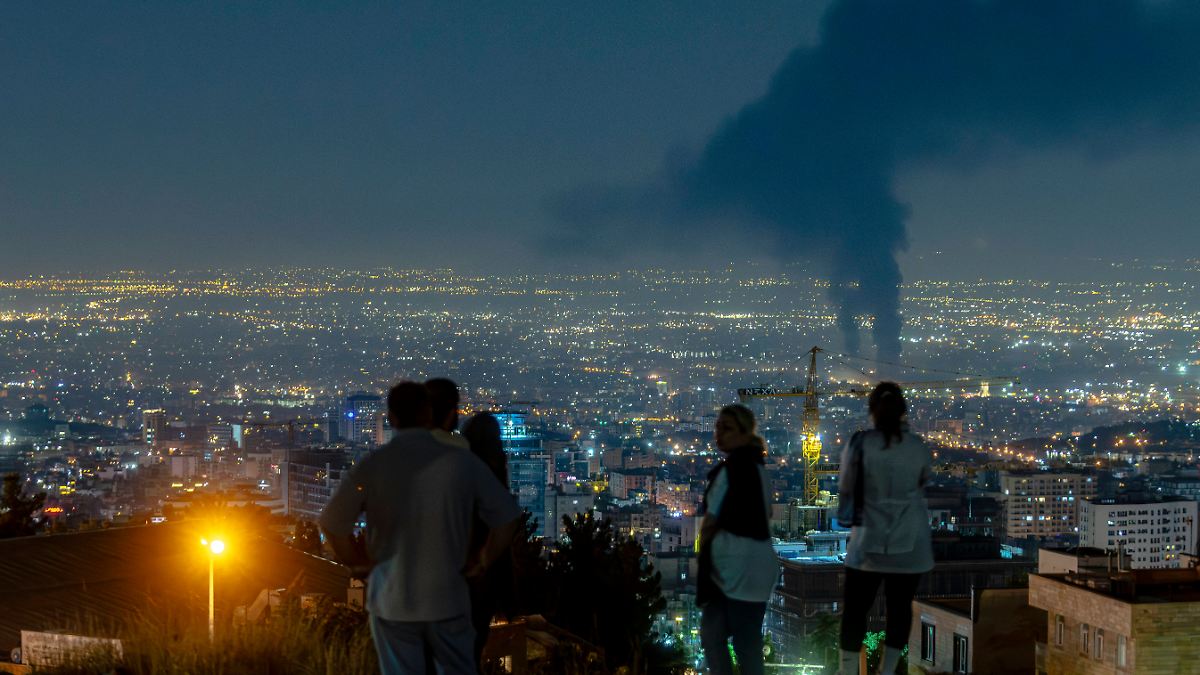 Zwischen Angst und Aufstand: "Die Menschen im Iran wissen nicht, was sie tun sollen"