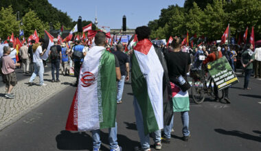 Berliner über den Krieg in Iran: Machtwechsel durch Bomben?