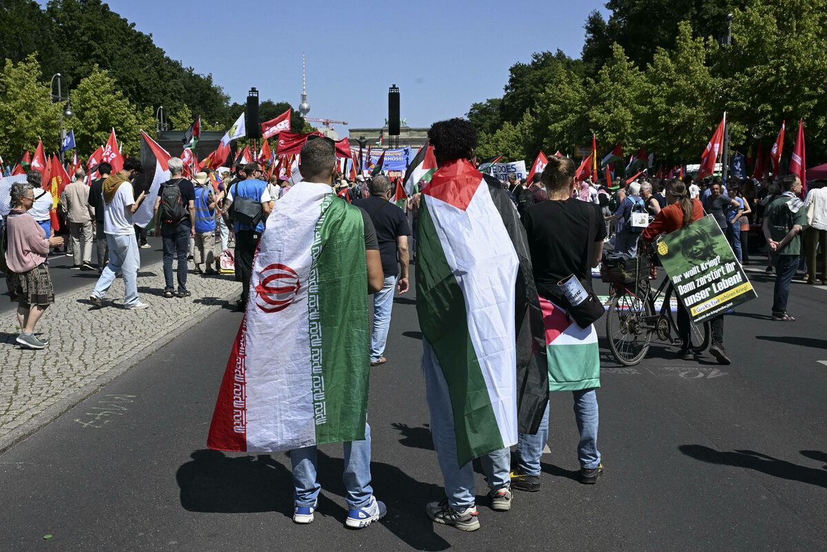 Berliner über den Krieg in Iran: Machtwechsel durch Bomben?