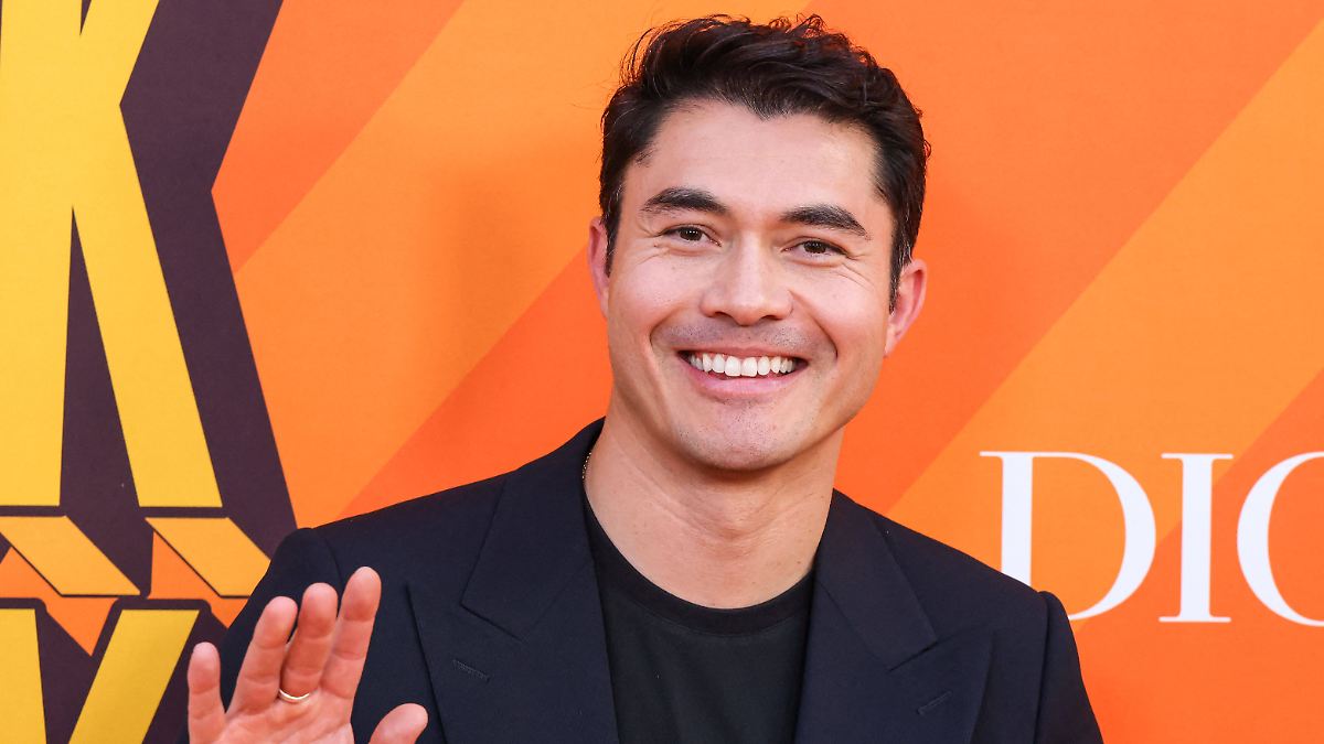 Beschränkungen und Erwartungen: Henry Golding nennt James-Bond-Rolle "Albtraum jedes Schauspielers"