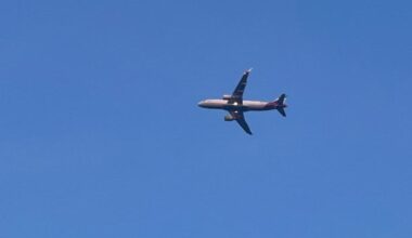 Airbus lärmt im Tiefflug über den Dresdner Norden und Radeburg
