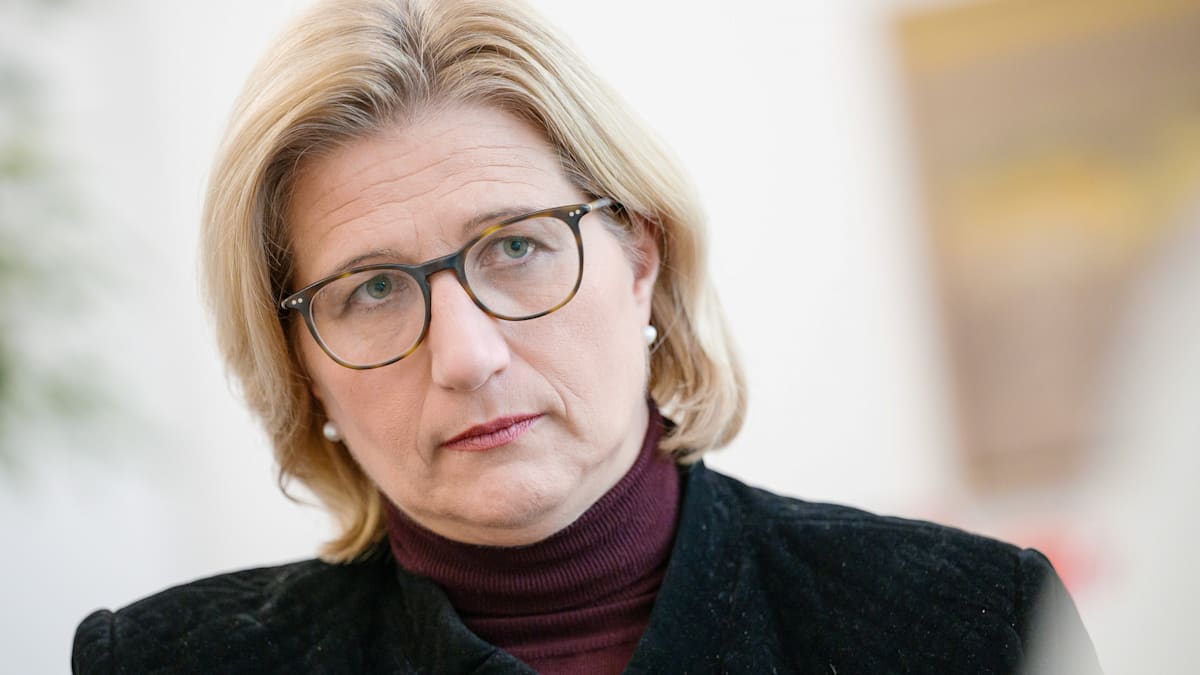 SPD-Vizechefin Rehlinger: „Müssen zur Kenntnis nehmen, dass es in Deutschland sehr friedensbewegte Menschen gibt“