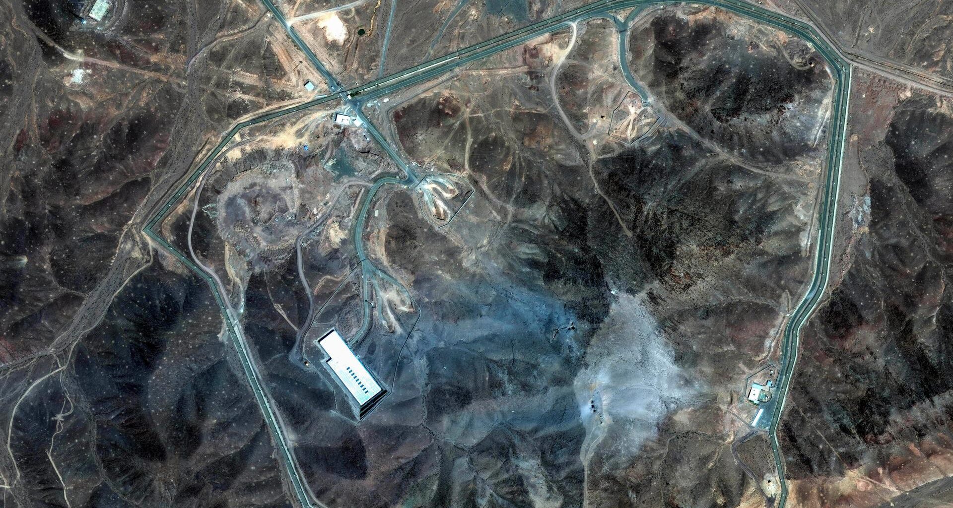 Auf einer Satellitenaufnahme ist die iranische Atomanlage Fordo nach einem Angriff der US-Armee zu sehen