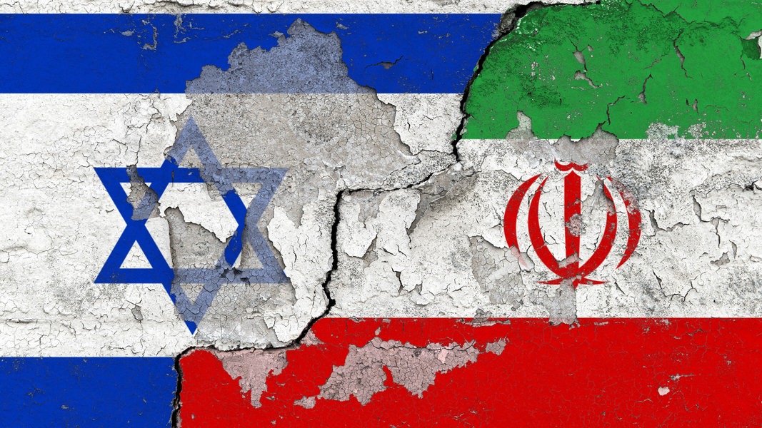 Kieler Aktivist und Deutsch-Iraner kritisiert Mullah-Regime scharf | NDR.de - Nachrichten