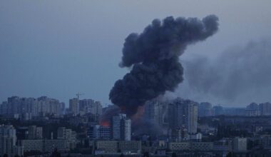 Ukraine-Liveblog: ++ Tote und Verletzte nach Angriffen auf Kiew ++